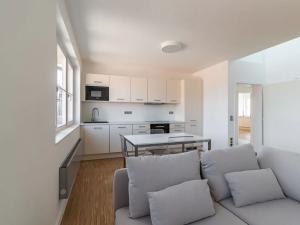 Pronájem bytu 2+kk, Praha - Nové Město, Zlatnická, 51 m2