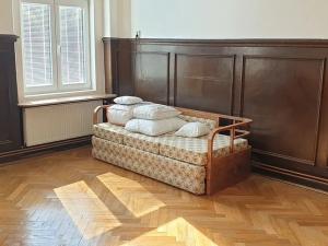 Pronájem bytu 2+1, Teplice, Čs. dobrovolců, 84 m2