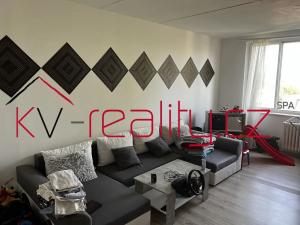 Pronájem bytu 2+1, Karlovy Vary, Závodu míru, 68 m2