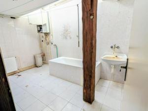 Prodej činžovního domu, Třeboň, Masarykovo nám., 1250 m2