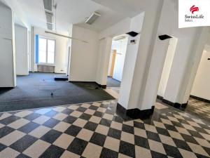 Prodej činžovního domu, Třeboň, Masarykovo nám., 1250 m2