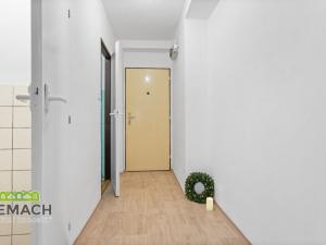 Pronájem bytu 3+1, Červený Kostelec, 5. května, 68 m2