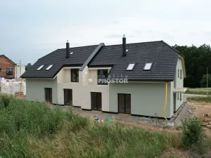 Prodej bytu 3+kk, Nučice, U zastávky, 99 m2