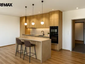 Prodej bytu 5+kk, Karlovy Vary, Šumavská, 166 m2