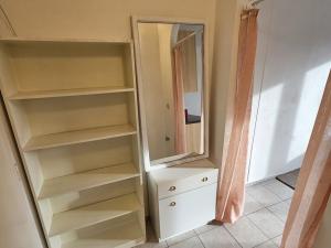 Pronájem bytu 1+kk, Mariánské Lázně, Hroznatova, 20 m2