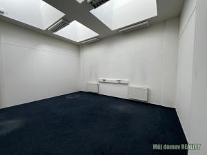Pronájem kanceláře, Praha - Vysočany, Lisabonská, 30 m2