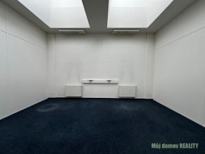 Pronájem kanceláře, Praha - Vysočany, Lisabonská, 30 m2