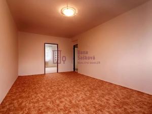 Pronájem bytu 2+1, Jindřichův Hradec, sídliště U Nádraží, 53 m2