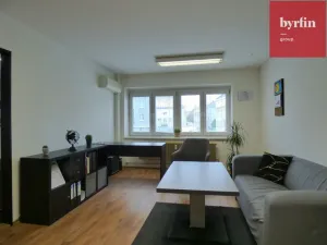 Pronájem kanceláře, Opava, Zámecký okruh, 225 m2