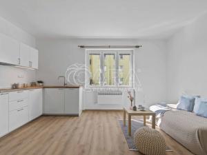 Prodej bytu 2+kk, Davle, Sídliště, 41 m2