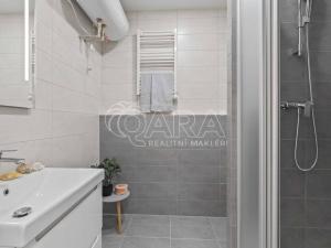 Prodej bytu 2+kk, Davle, Sídliště, 41 m2
