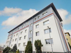 Prodej bytu 2+kk, Davle, Sídliště, 41 m2
