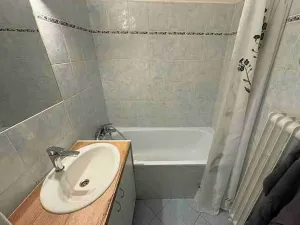 Pronájem bytu 1+1, Zlín, Zarámí, 31 m2