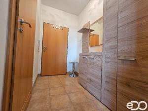 Pronájem bytu 2+kk, Praha, Pod Kavalírkou, 62 m2