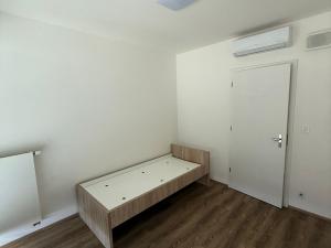 Pronájem kanceláře, Brno, Hvězdová, 109 m2