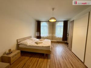 Prodej bytu 2+1, Mariánské Lázně, Hlavní třída, 74 m2