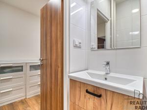 Pronájem bytu 3+kk, Karviná, Čajkovského, 53 m2