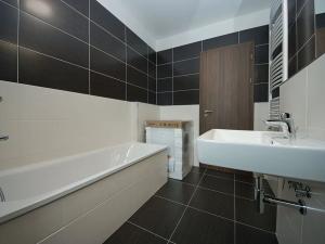 Prodej bytu 2+kk, Praha - Vysočany, Pod Harfou, 63 m2