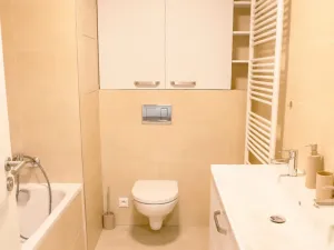 Pronájem bytu 2+kk, Praha, 59 m2