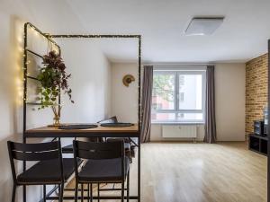 Pronájem bytu 2+kk, Praha - Libeň, V zahradách, 53 m2