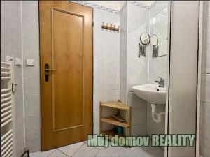 Pronájem bytu 2+kk, Praha - Smíchov, U Santošky, 45 m2