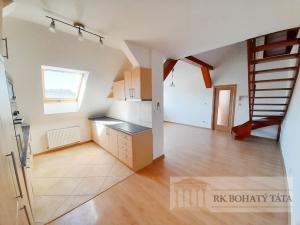 Pronájem bytu 4+kk, Praha - Vysočany, U Harfy, 140 m2