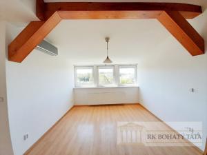 Pronájem bytu 4+kk, Praha - Vysočany, U Harfy, 140 m2