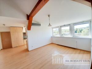Pronájem bytu 4+kk, Praha - Vysočany, U Harfy, 140 m2