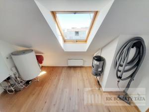 Pronájem bytu 4+kk, Praha - Vysočany, U Harfy, 140 m2