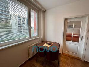 Pronájem bytu 3+1, Praha - Strašnice, Ke Strašnické, 80 m2