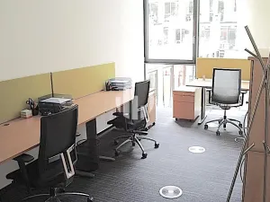 Pronájem kanceláře, Praha - Karlín, Karolinská, 866 m2