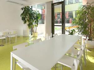 Pronájem kanceláře, Praha - Karlín, Karolinská, 866 m2