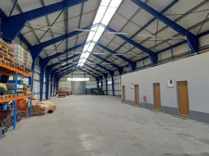 Prodej výrobních prostor, Valašské Meziříčí - Bynina, 820 m2