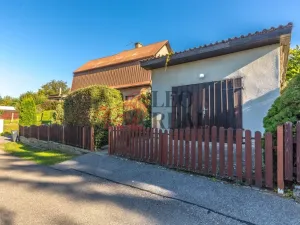 Prodej rodinného domu, Rovensko pod Troskami, Růžová, 250 m2