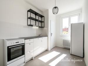 Pronájem bytu 2+1, Praha - Střešovice, Za Hládkovem, 56 m2