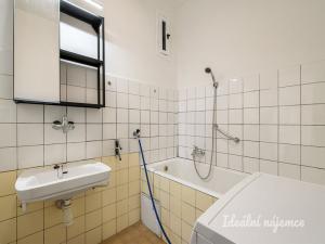 Pronájem bytu 2+1, Praha - Střešovice, Za Hládkovem, 56 m2