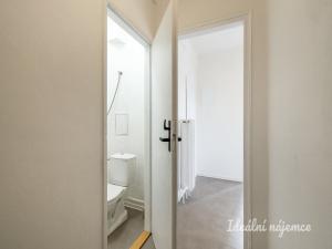 Pronájem bytu 2+1, Praha - Střešovice, Za Hládkovem, 56 m2