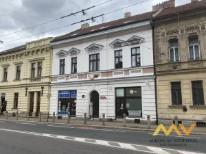 Pronájem kanceláře, Hradec Králové, Československé armády, 306 m2