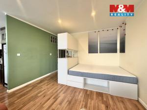 Pronájem bytu 1+kk, Kladno - Kročehlavy, Benešovská, 30 m2