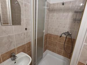 Pronájem bytu 2+1, Pardubice, Stavařov, 37 m2