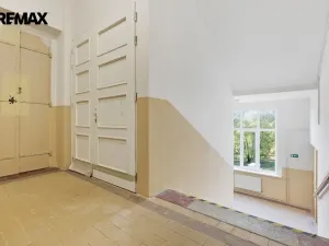 Prodej výrobních prostor, Aš, Tyršova, 4434 m2