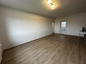 Pronájem bytu 2+1, Praha - Holešovice, Vrbenského, 54 m2