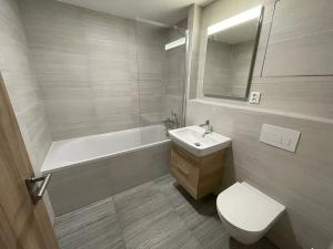 Pronájem bytu 2+kk, Brno, třída Generála Píky, 50 m2