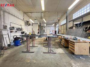 Prodej výrobních prostor, Pardubice - Studánka, Průmyslová, 600 m2