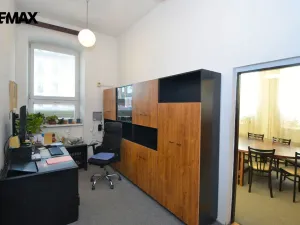 Pronájem kanceláře, Olomouc - Hodolany, Holická, 57 m2