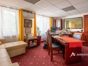 Prodej obchodního prostoru, Újezd u Brna, Nádražní, 901 m2