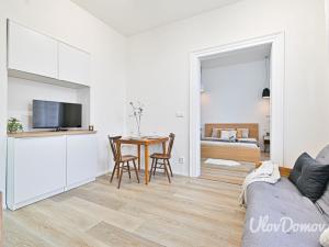 Prodej bytu 2+kk, Praha - Nové Město, Revoluční, 38 m2