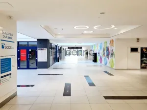 Pronájem obchodního prostoru, Praha, Prusíkova, 102 m2