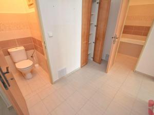 Pronájem bytu 2+kk, Praha - Nusle, Sdružení, 50 m2