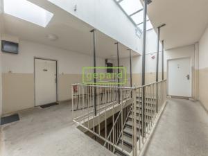 Pronájem bytu 2+kk, Praha - Michle, Podle Kačerova, 39 m2
